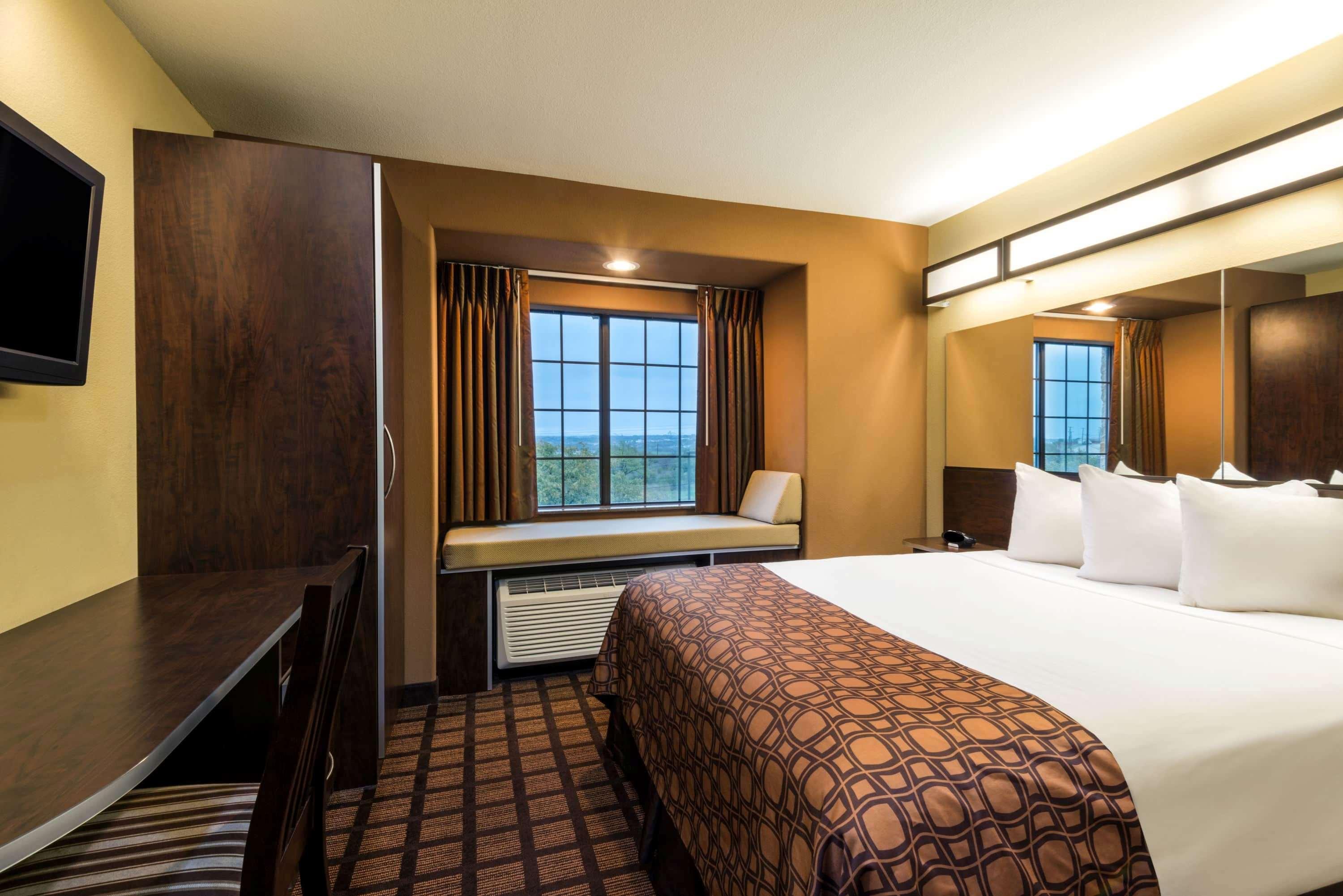 Best Western Seaworld Сан Антонио Екстериор снимка