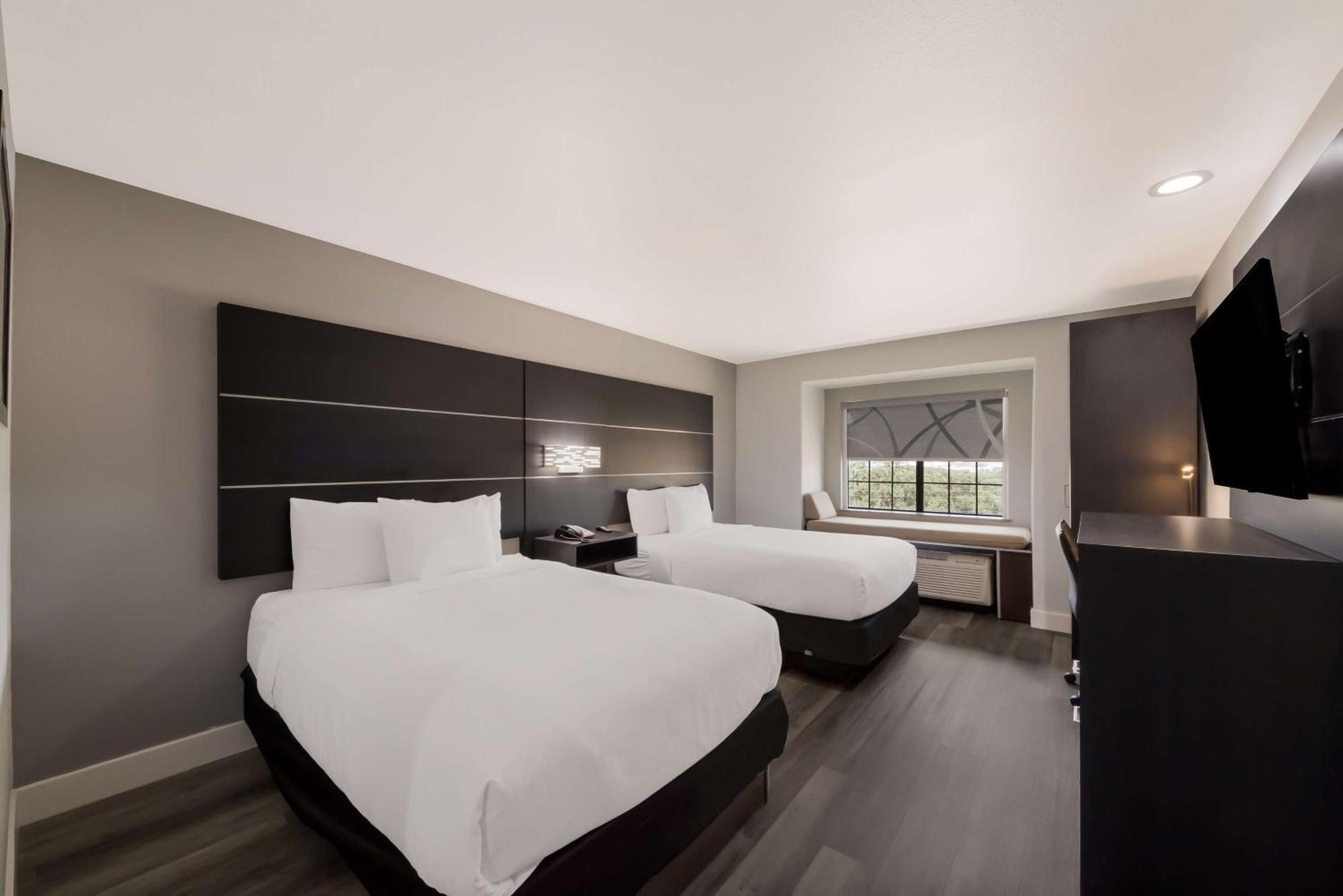 Best Western Seaworld Сан Антонио Екстериор снимка