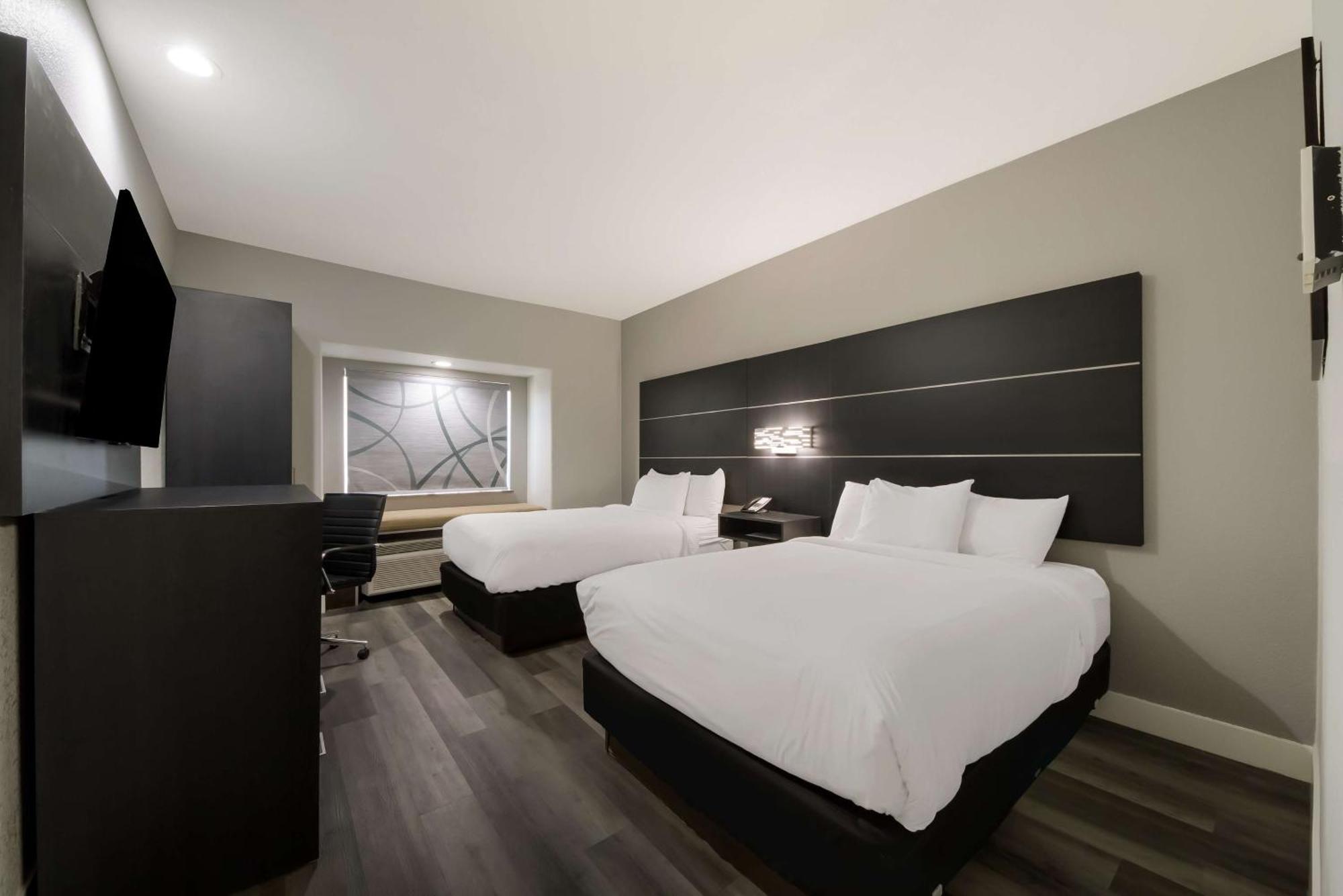 Best Western Seaworld Сан Антонио Екстериор снимка