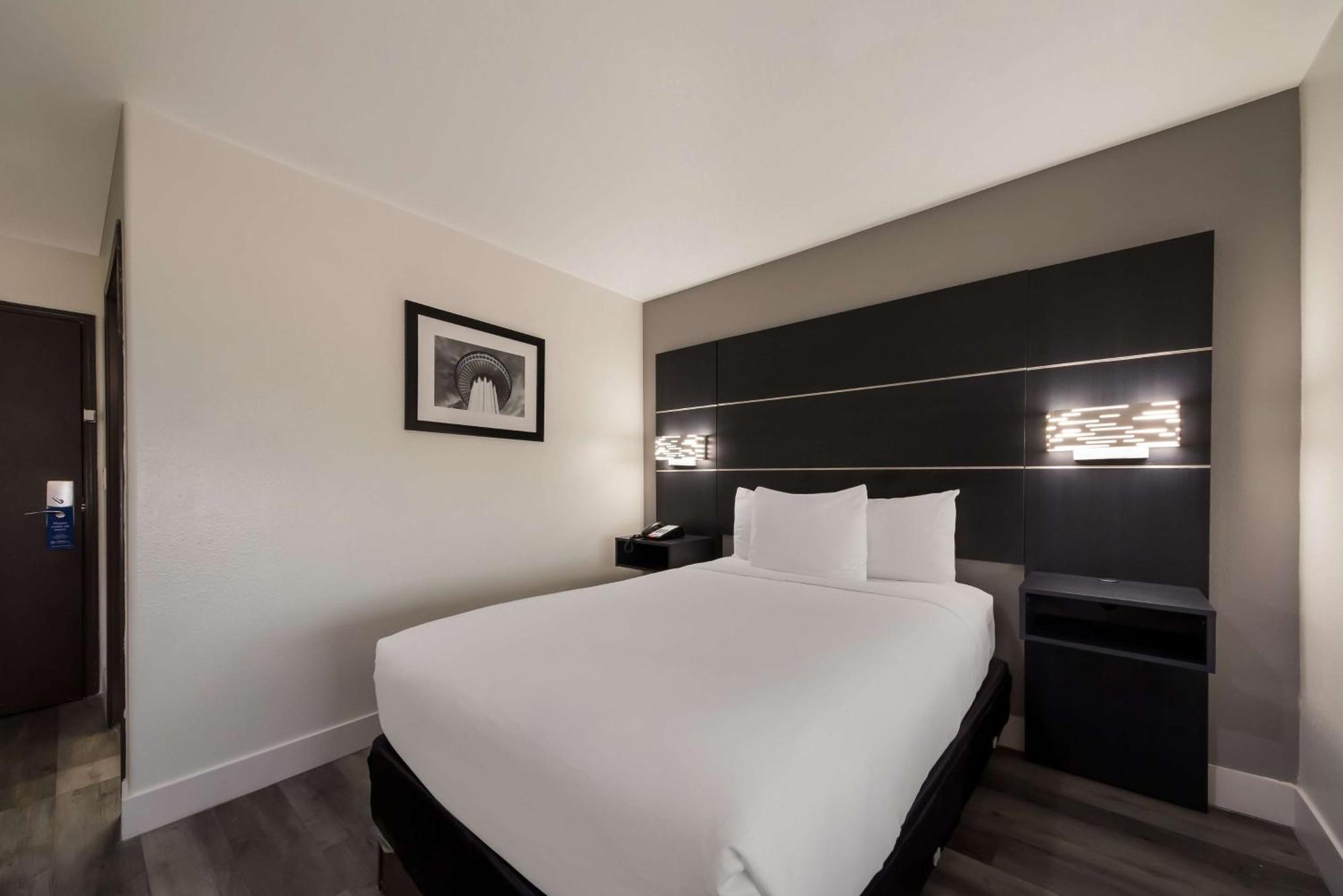 Best Western Seaworld Сан Антонио Екстериор снимка