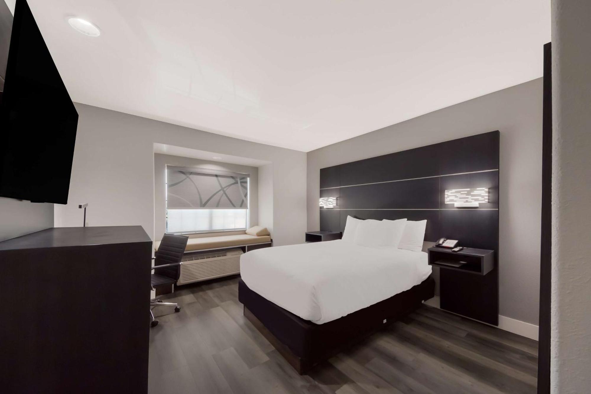 Best Western Seaworld Сан Антонио Екстериор снимка